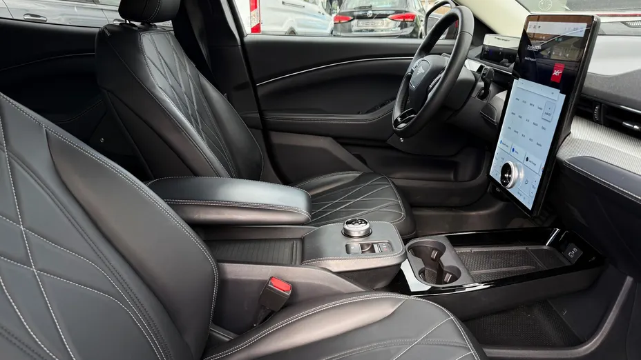 FORD Mustang Mach-E Mustang Mach-E 98kWh RWD