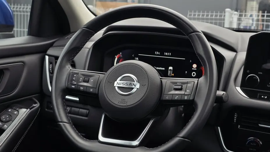 NISSAN Qashqai Qashqai 1.3 DIG-T N-Connecta