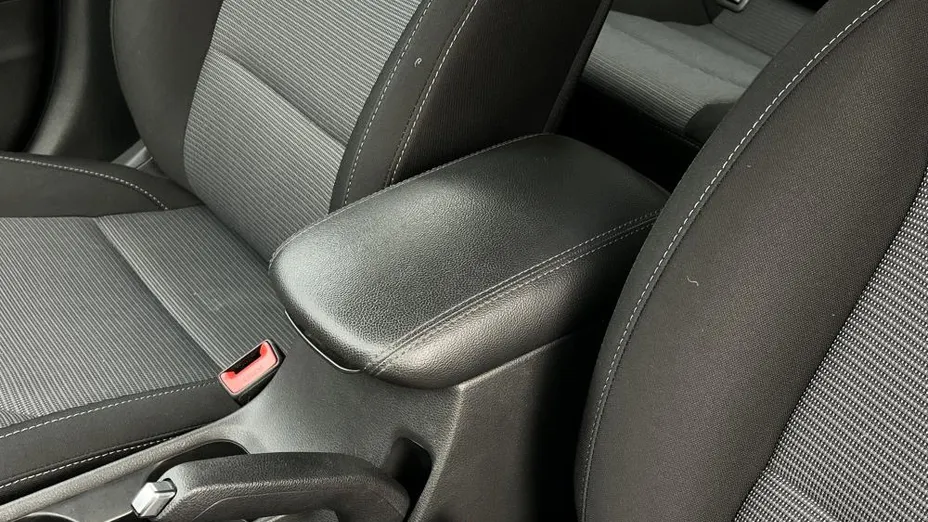 HYUNDAI i30 i30 1.5 DPI Classic +