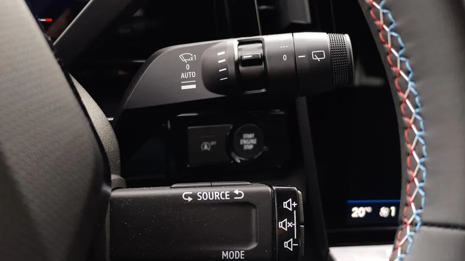 RENAULT Austral Austral 1.3 TCe mHEV Iconic esprit Alpine aut