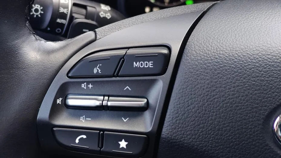 HYUNDAI Kona Kona 1.6 GDI Hybrid Executive DCT