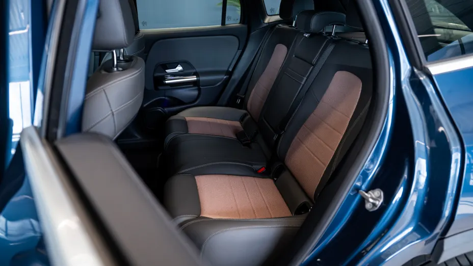 MERCEDES-BENZ EQA EQA 250 66.5kWh Electric Art