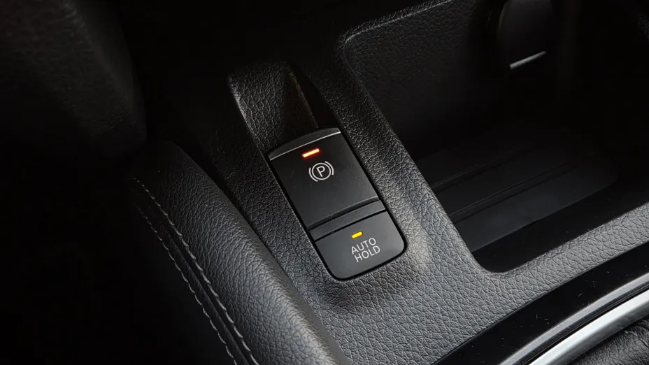 NISSAN Qashqai Qashqai 1.3 DIG-T N-Connecta