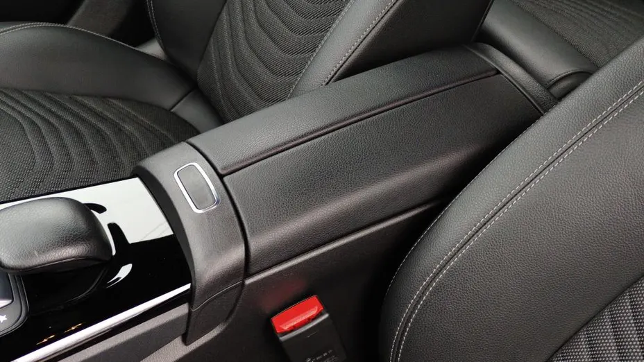 MERCEDES-BENZ A Klasa A 200 d Progressive 8G-DCT