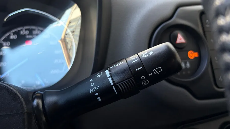 TOYOTA Yaris Yaris 1.5 Premium