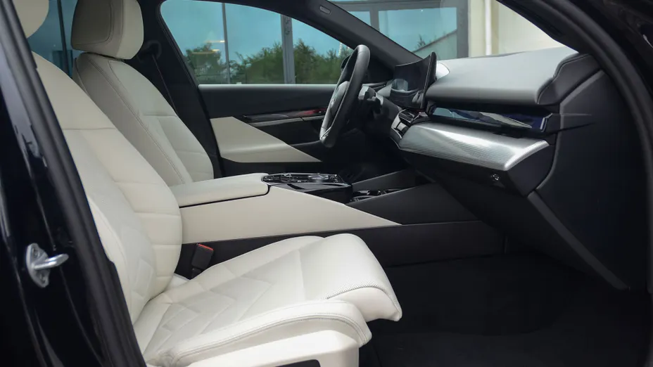 BMW Seria 5 520d xDrive mHEV M Sport aut