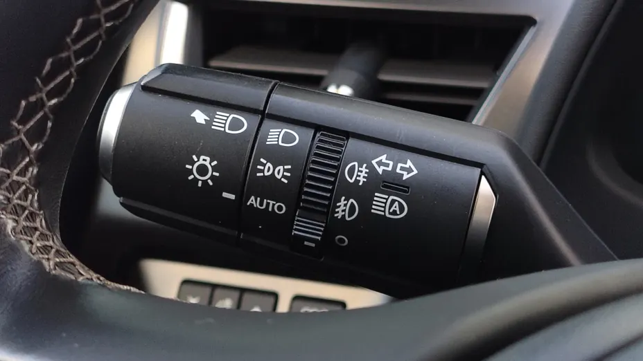 LEXUS UX UX 250h GPF Business 2WD