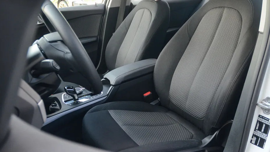 BMW Seria 1 118i Advantage aut