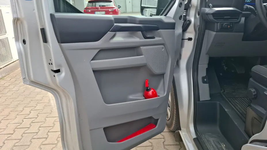 FORD Transit Custom Transit Custom Kombi EV 340 L2H1 Trend M1