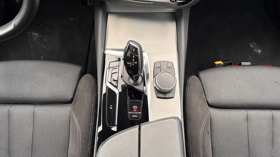 BMW Seria 5 530i xDrive GPF M Sport sport-aut