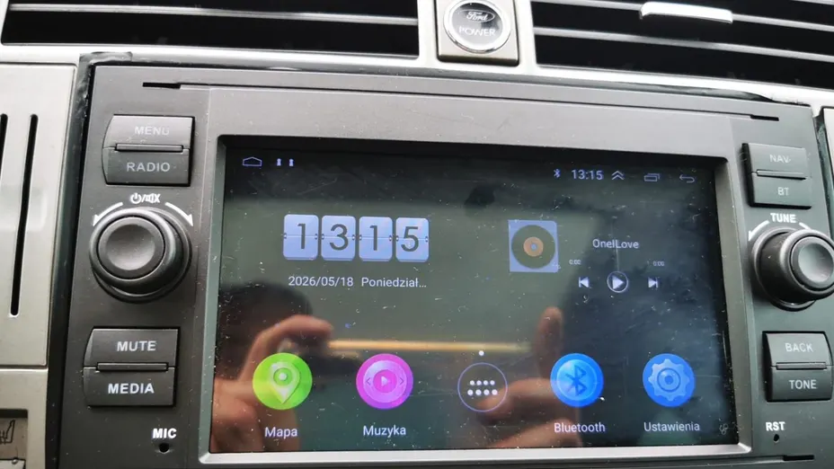 FORD Kuga -