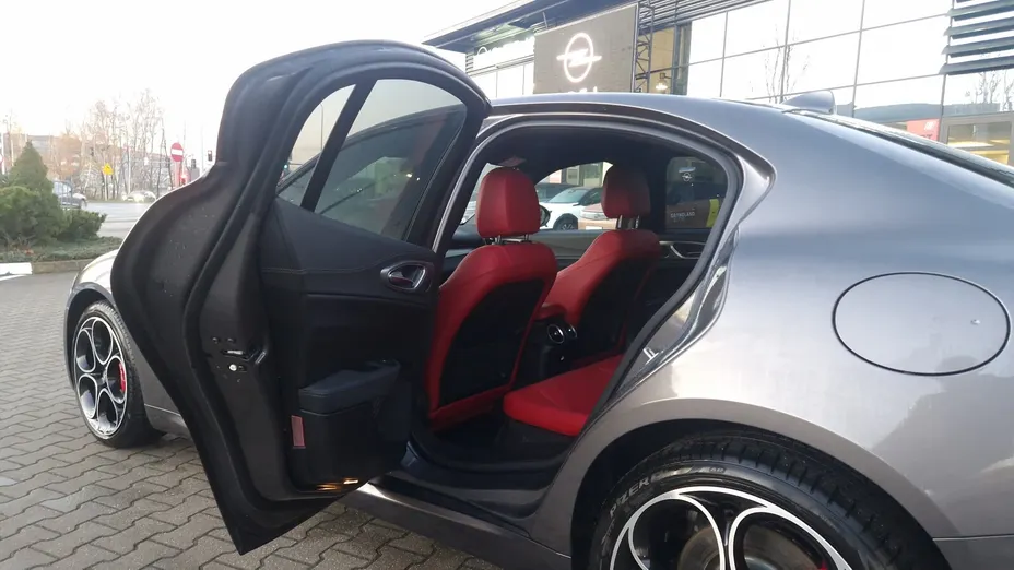 ALFA ROMEO Giulia Giulia 2.0 Turbo Veloce Q4 aut