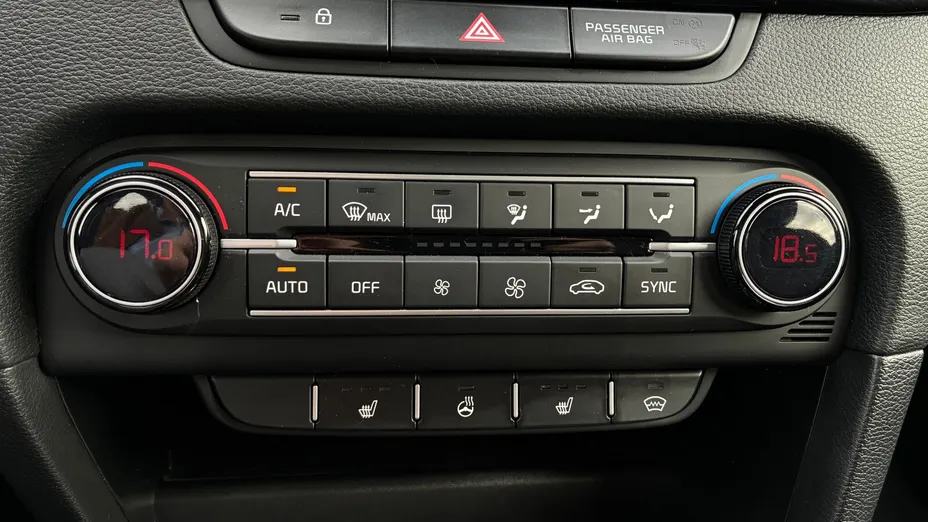 KIA XCeed XCeed 1.5 T-GDI L Business Line DCT
