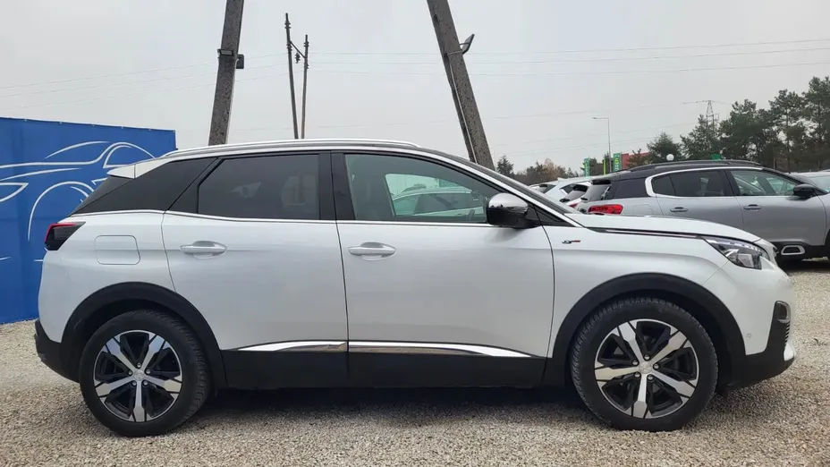 PEUGEOT 3008 -