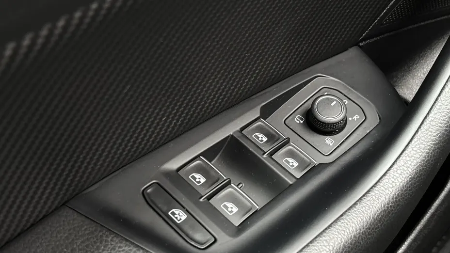 VOLKSWAGEN Arteon Arteon 2.0 TSI 4Motion R DSG
