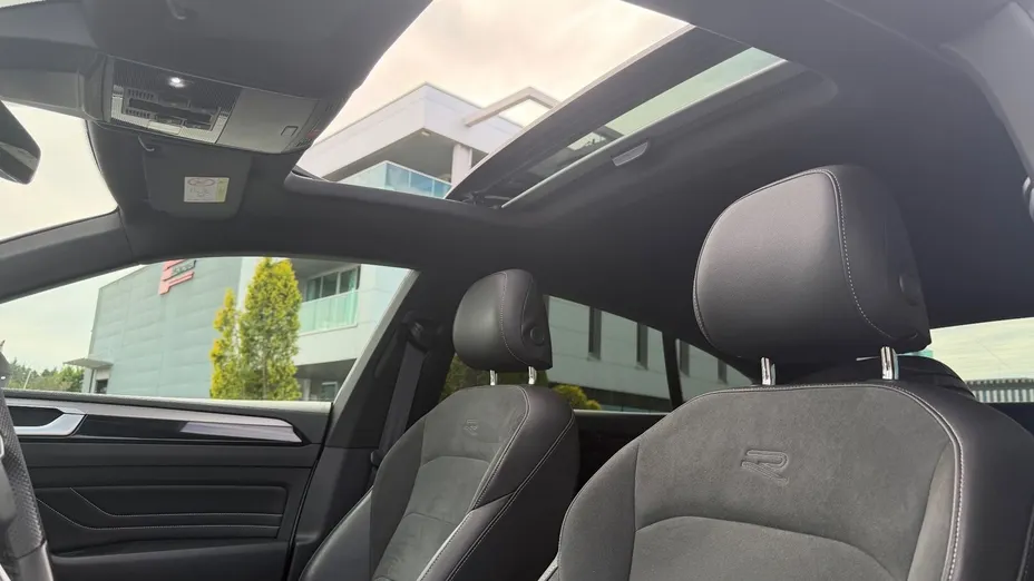 VOLKSWAGEN Arteon -