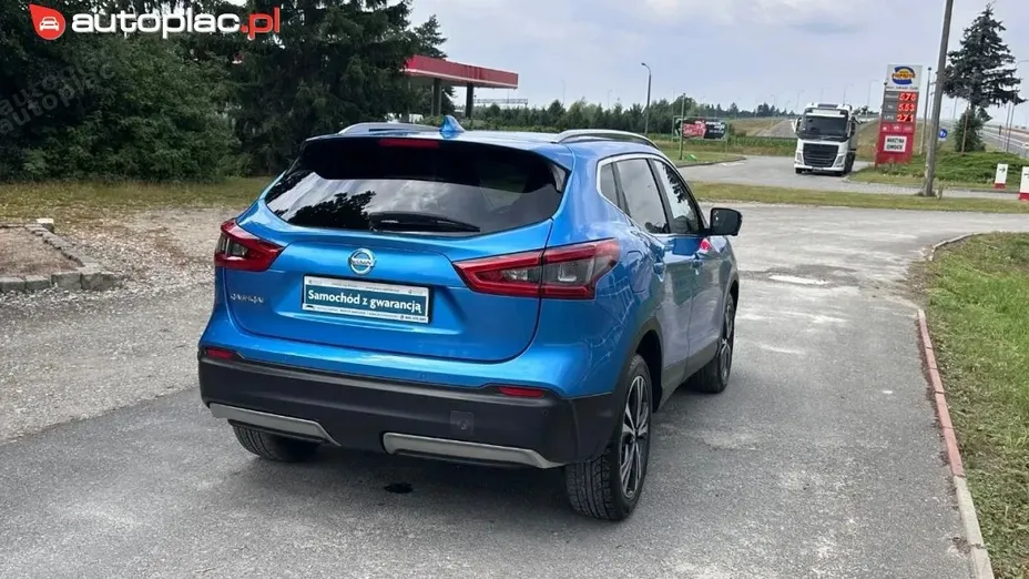NISSAN Qashqai -