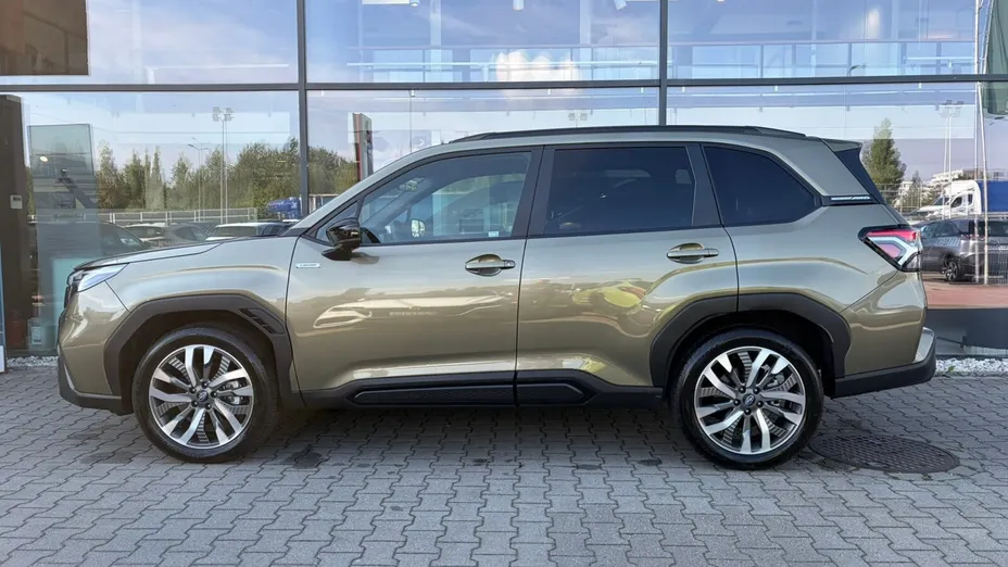 SUBARU Forester Forester 2.0i-L Platinum (EyeSight) Lineartronic