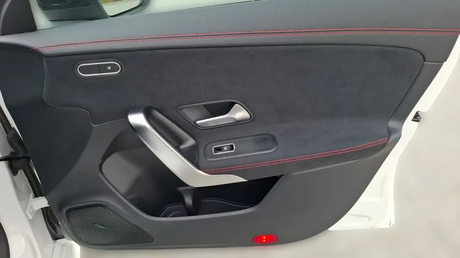 MERCEDES-BENZ CLA CLA 180 mHEV AMG Line 7G-DCT