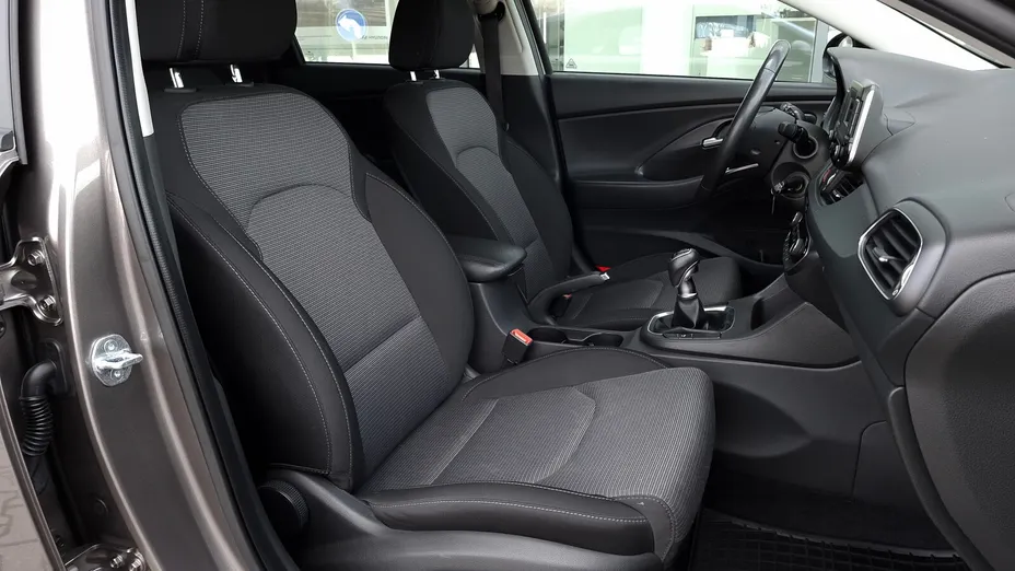 HYUNDAI i30 i30 1.0 T-GDI Modern