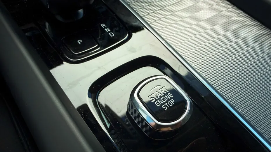 VOLVO V60 V60 CC Plus B5 B AWD aut