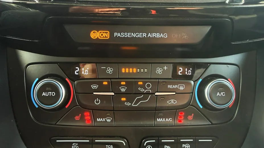 FORD Tourneo Connect Gr. Tourneo Connect 1.5 EcoBlue Trend PowerShift