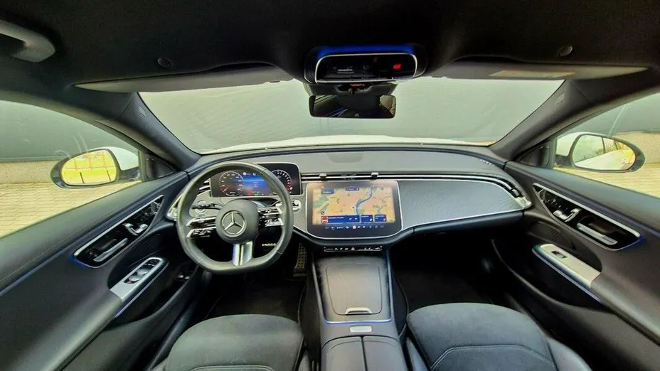 MERCEDES-BENZ E Klasa E 300 e AMG