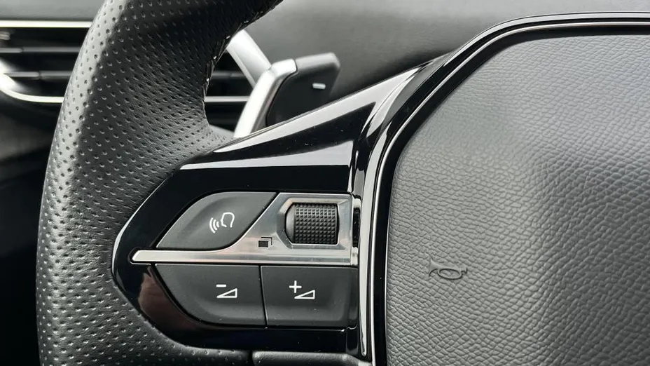 PEUGEOT 3008 3008 1.5 BlueHDi GT Pack S&S EAT8