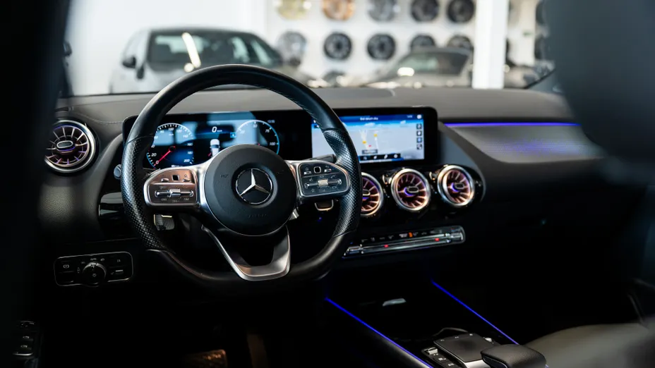 MERCEDES-BENZ EQA EQA 250 66.5kWh Electric Art