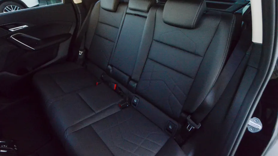 BMW iX1 iX1 xDrive30 66.5kWh xLine