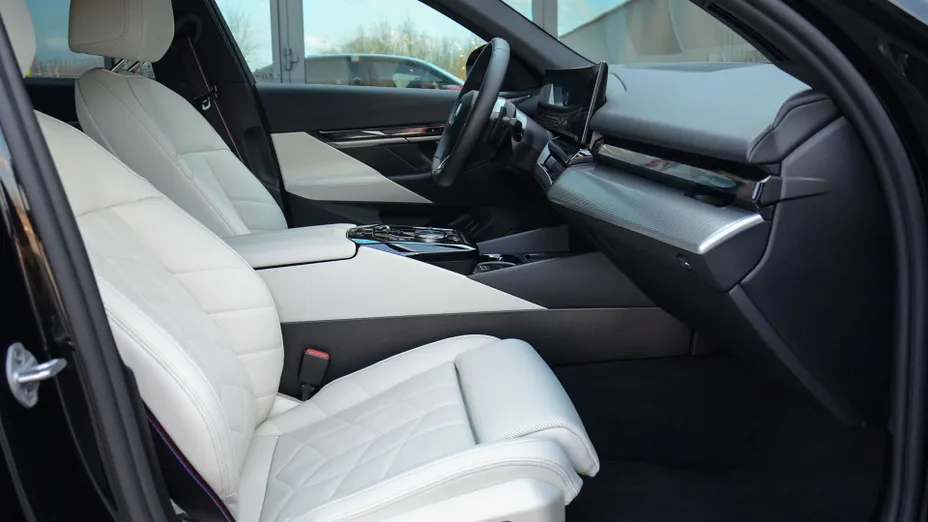 BMW Seria 5 520d xDrive mHEV M Sport aut