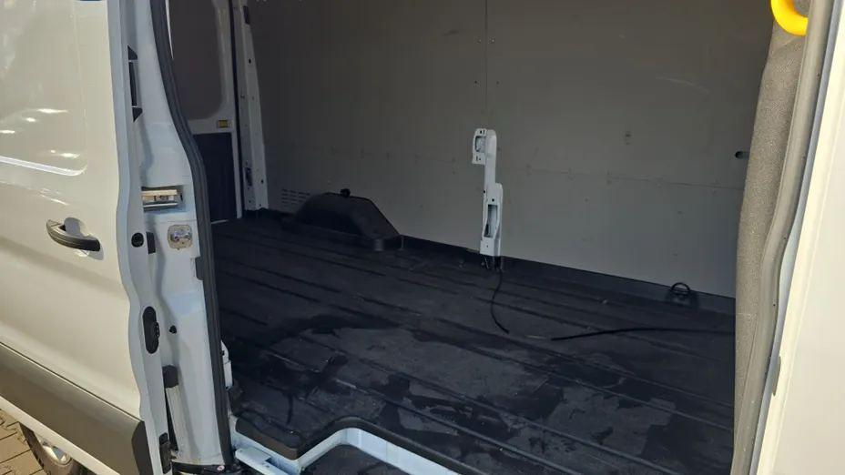 FORD Transit E-Transit 350 L3H2 RWD Trend