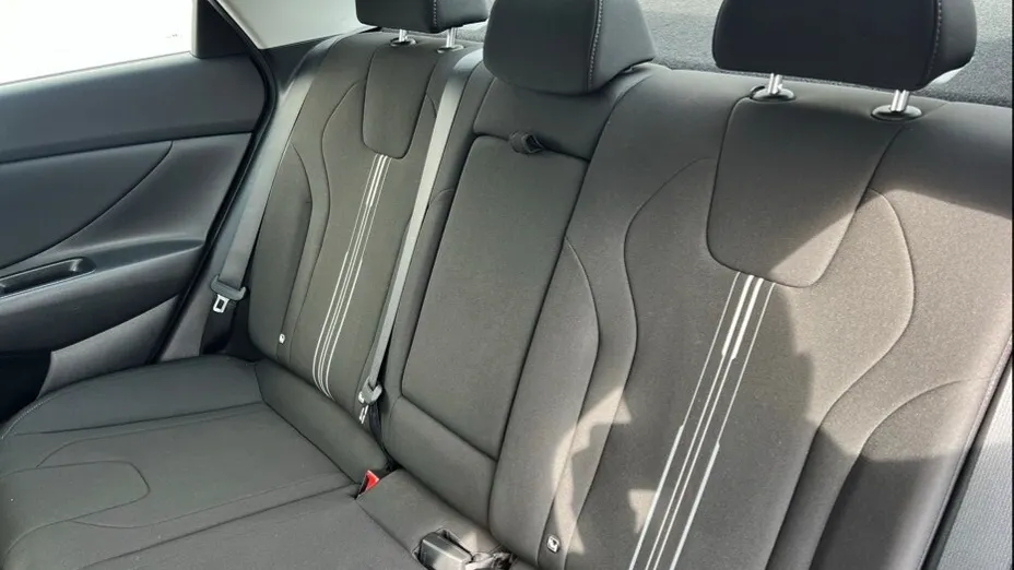 HYUNDAI Elantra Elantra 1.6 Smart