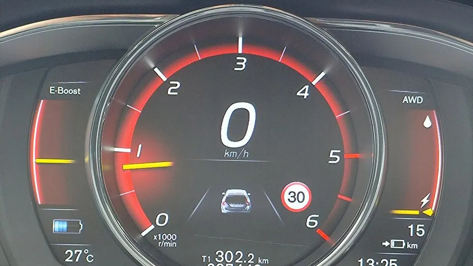 VOLVO V60 -