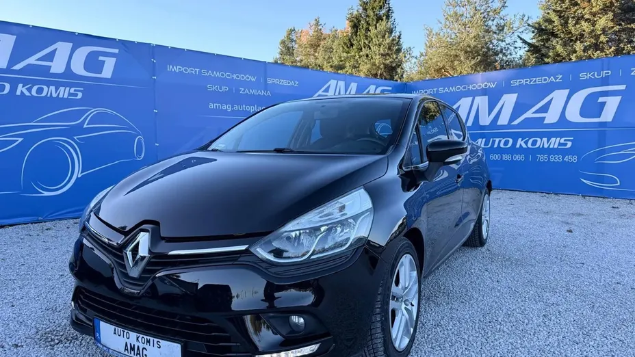 RENAULT Clio -