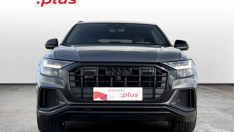 AUDI SQ8 -