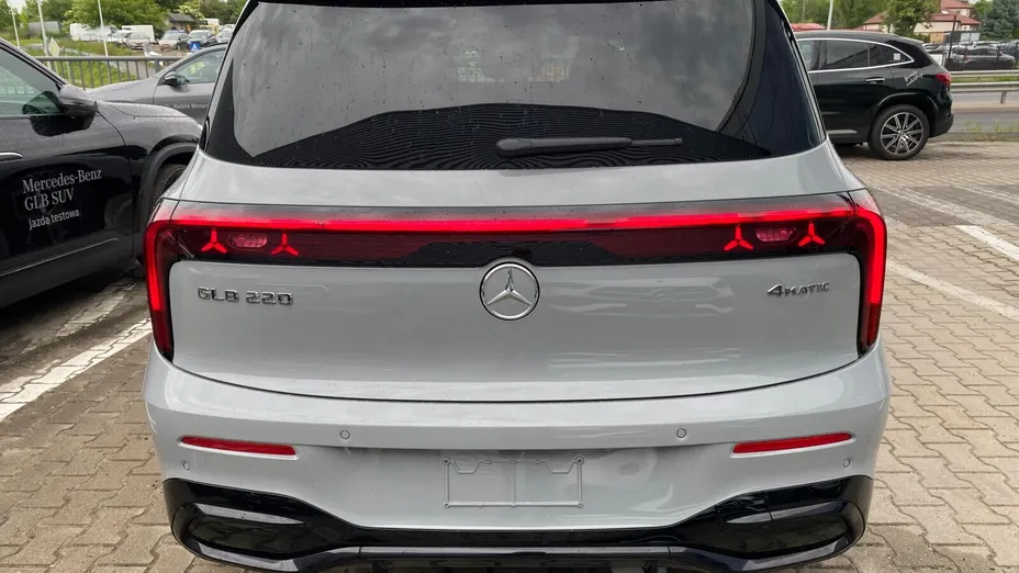 MERCEDES-BENZ GLB GLB 220 mHEV 4-Matic 8G-eDCT