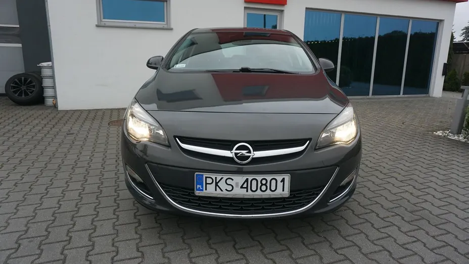 OPEL Astra -