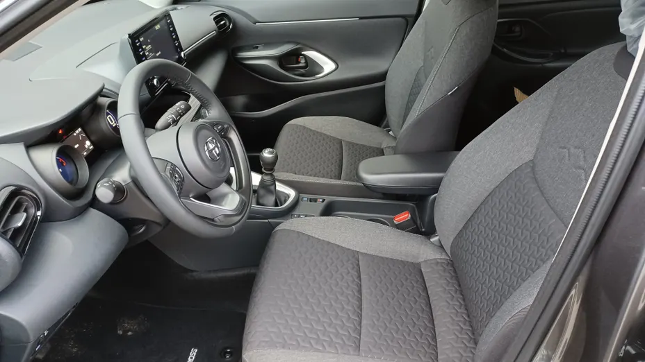 TOYOTA Yaris Cross Yaris Cross Hybrid 1.5 Comfort Nowy