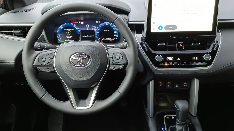 TOYOTA Corolla Cross Corolla Cross 2.0 Hybrid Executive Nowy