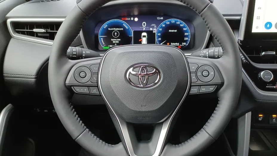 TOYOTA Corolla Cross Corolla Cross 2.0 Hybrid Executive Nowy