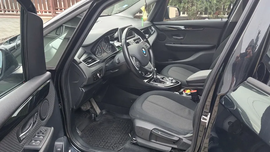 BMW Seria 2 218d Luxury Line sport-aut