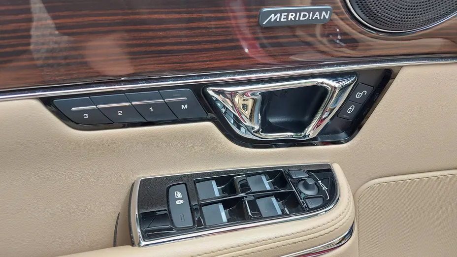 JAGUAR XJ XJ 3.0 D V6 Premium Luxury