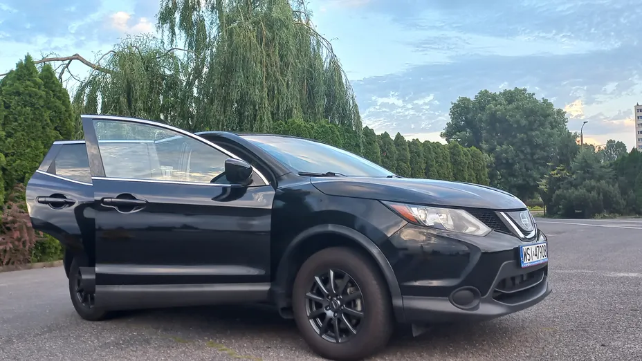 NISSAN Qashqai -