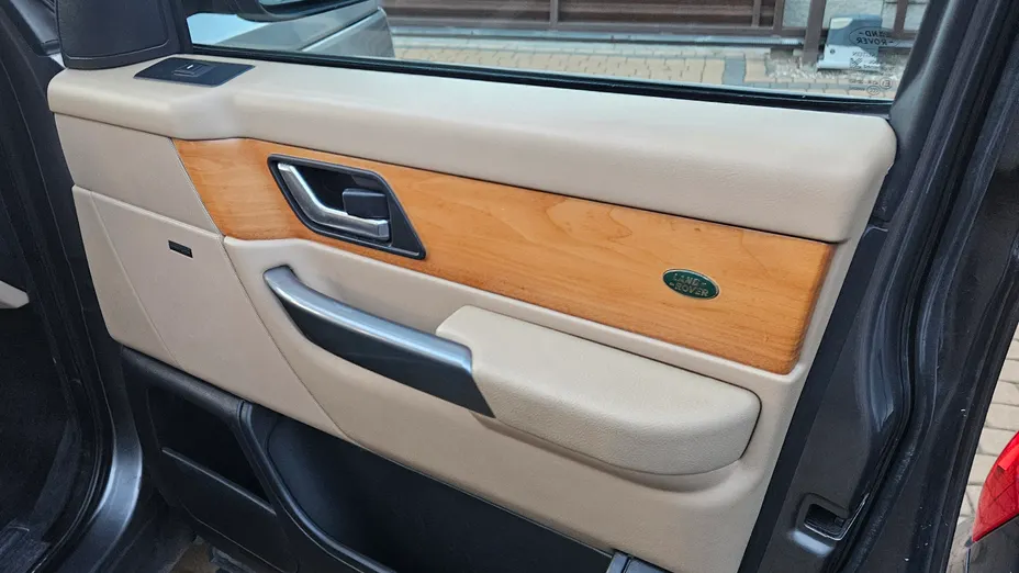 LAND ROVER Range Rover Sport -