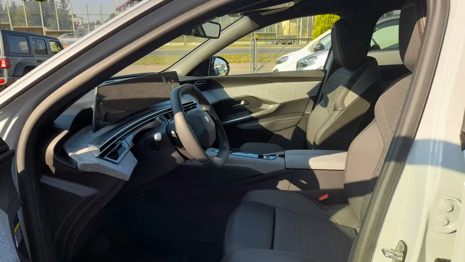 PEUGEOT 5008 5008 1.2 PureTech GT S&S EAT8 Nowy