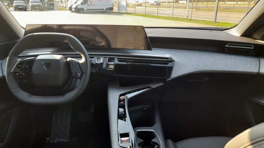 PEUGEOT 5008 5008 1.2 PureTech mHEV GT S&S e-DCS6 Nowy