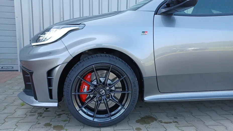 TOYOTA Yaris GR Yaris 1.6 Dynamic aut Nowy