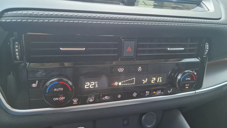 NISSAN Qashqai Qashqai 1.3 DIG-T mHEV N-Connecta Xtronic Nowy