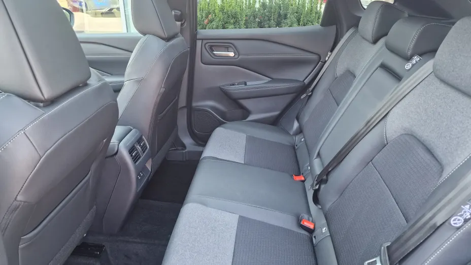 NISSAN Qashqai Qashqai 1.3 DIG-T mHEV N-Connecta Xtronic Nowy